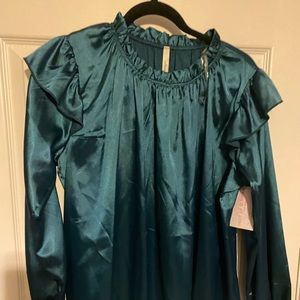 NWT Boutique Hunter Green top